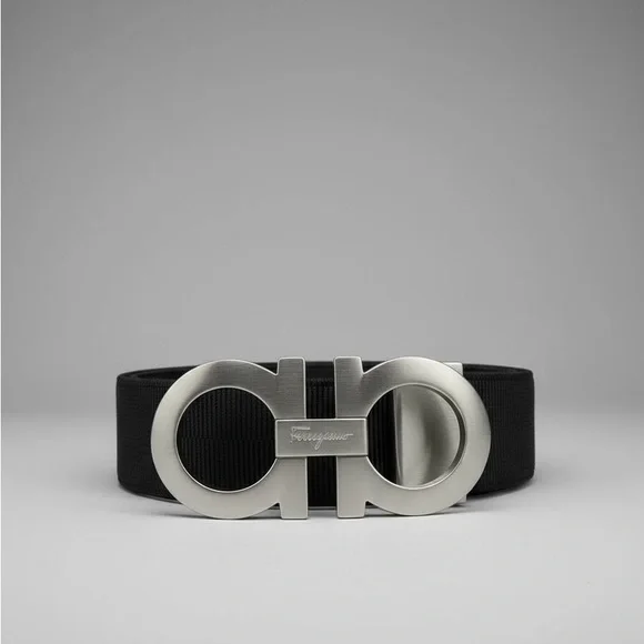 NWOT Salvatore Ferragamo Reversible Black/Brown Belt with  display picture 3